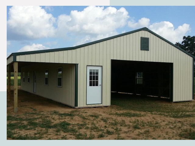 Строительство конюшен в Курганинске