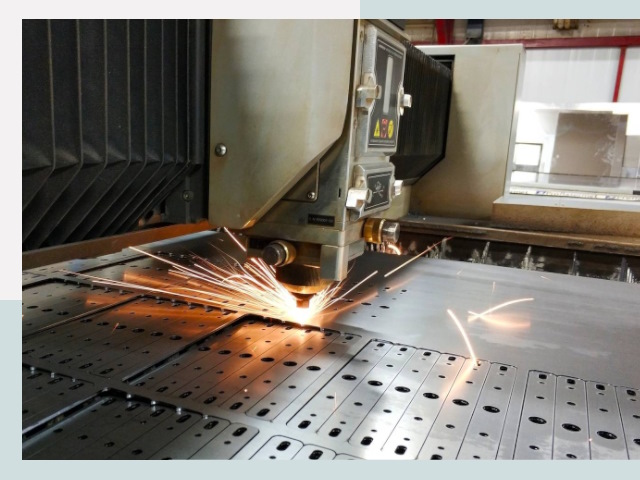 Лазерная резка металла в Курганинске от 624 руб.